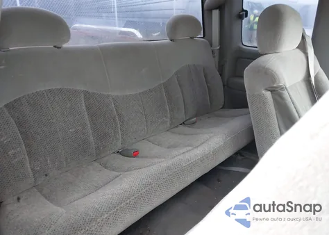 1999 Chevrolet Silverado 1500 Ls z USA, uszkodzony, nr VIN 2GCEK19T6X1191537